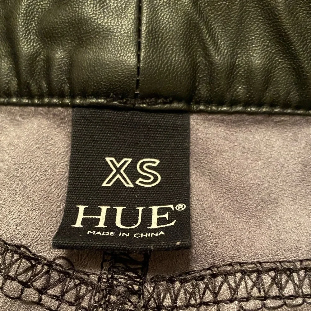 ❤️Hue X-Small Faux Leather Leggings - Picture 12 of 16